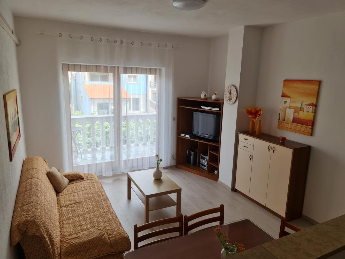 Apartment Mira Pula Exterior photo