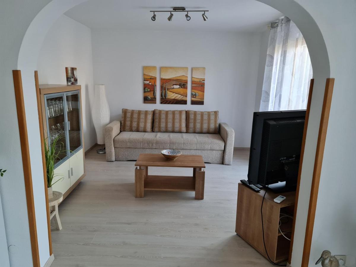 Apartment Mira Pula Exterior photo