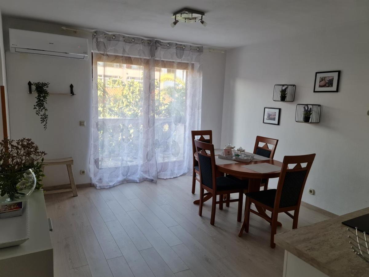 Apartment Mira Pula Exterior photo