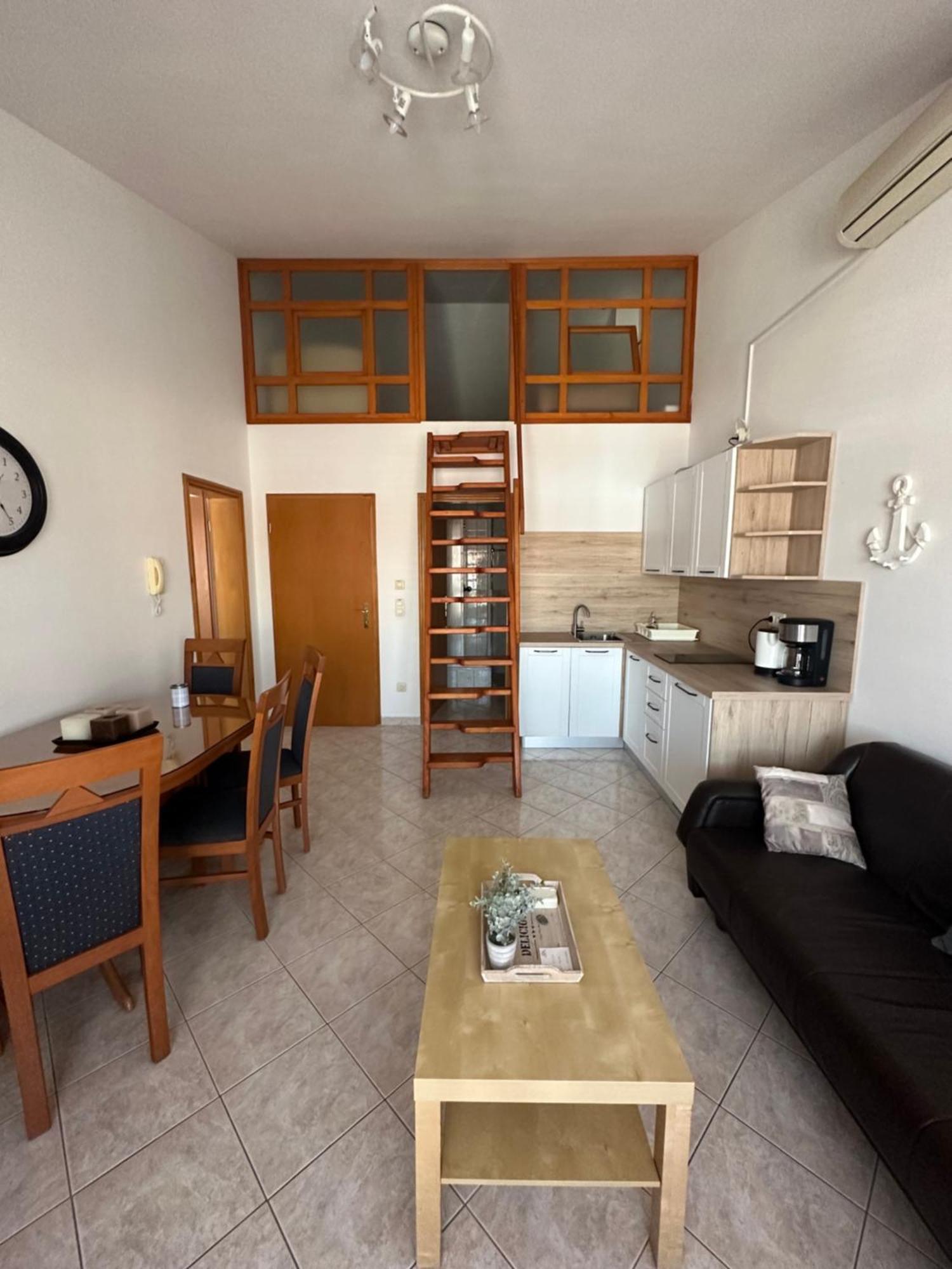 Apartment Mira Pula Exterior photo