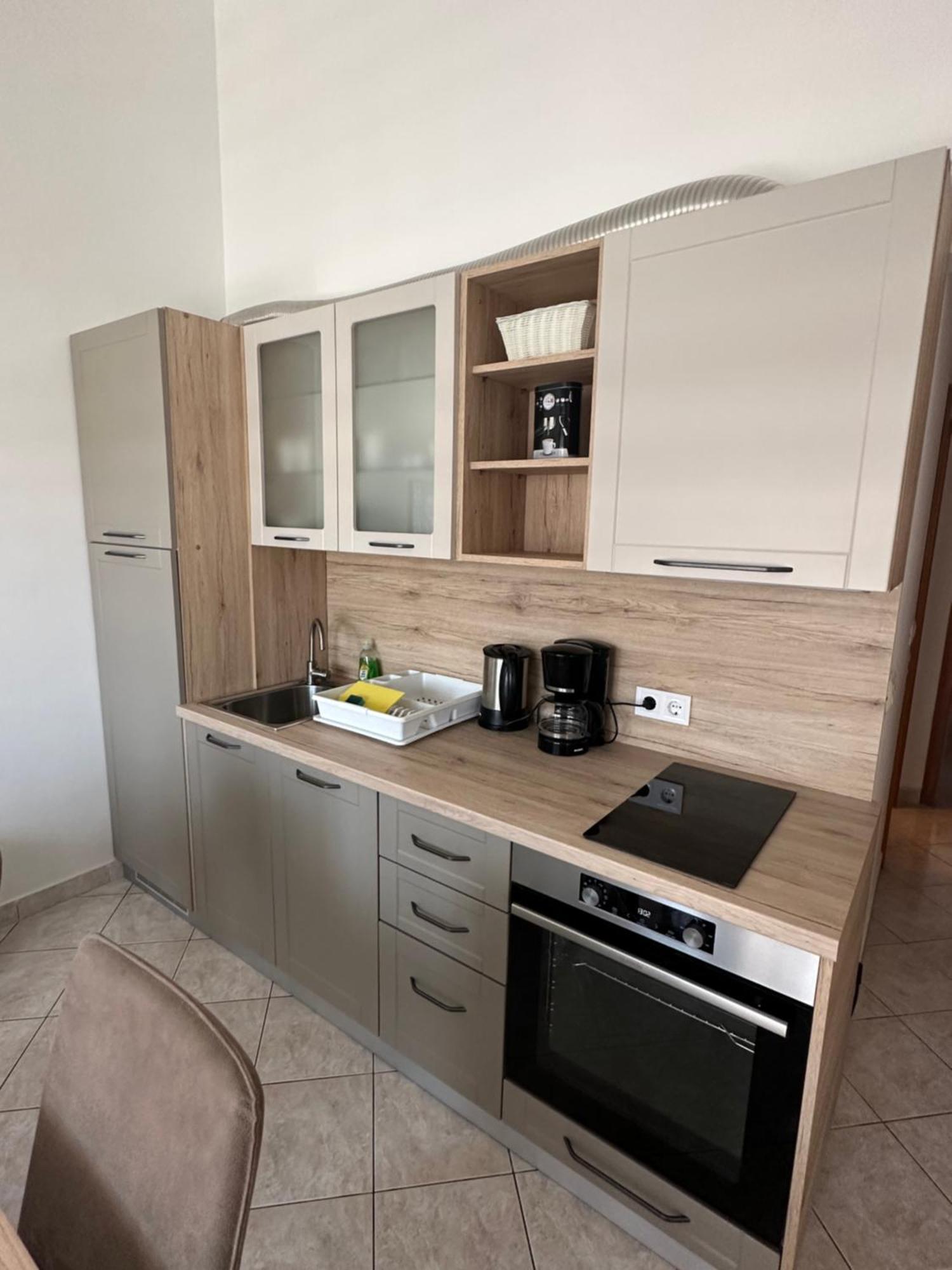 Apartment Mira Pula Exterior photo